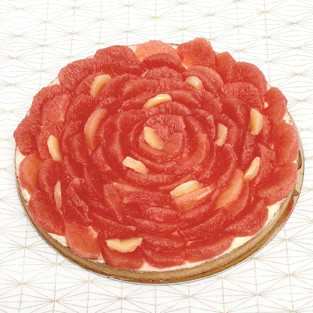 Tarte pomelos : un dessert frais et acidulé.